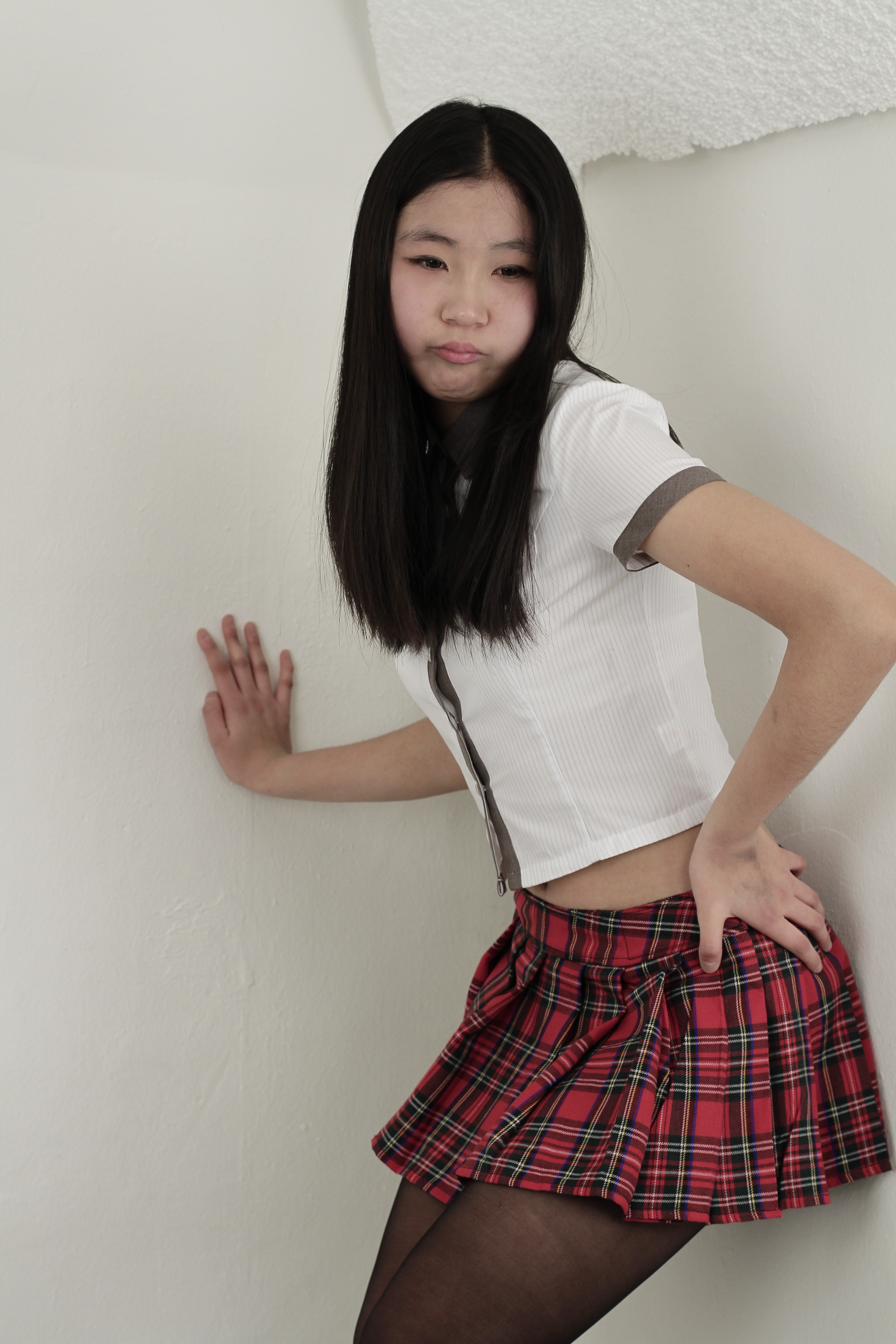 미분류 / 다래 2.27G 1078p